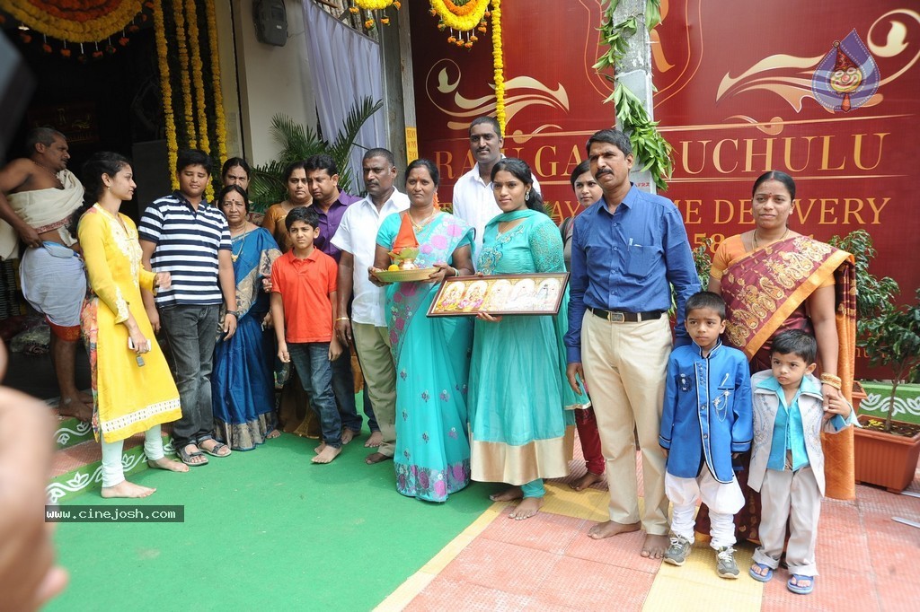 Balakrishna Launches Raju Gari Ruchulu - 35 / 304 photos