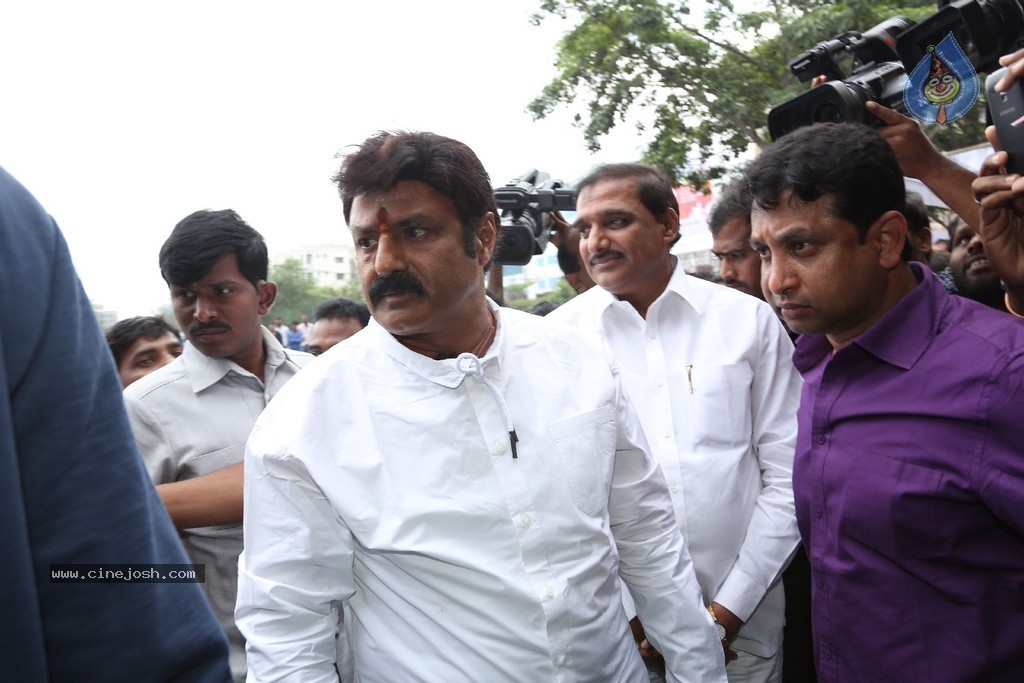Balakrishna Launches Raju Gari Ruchulu - 36 / 304 photos