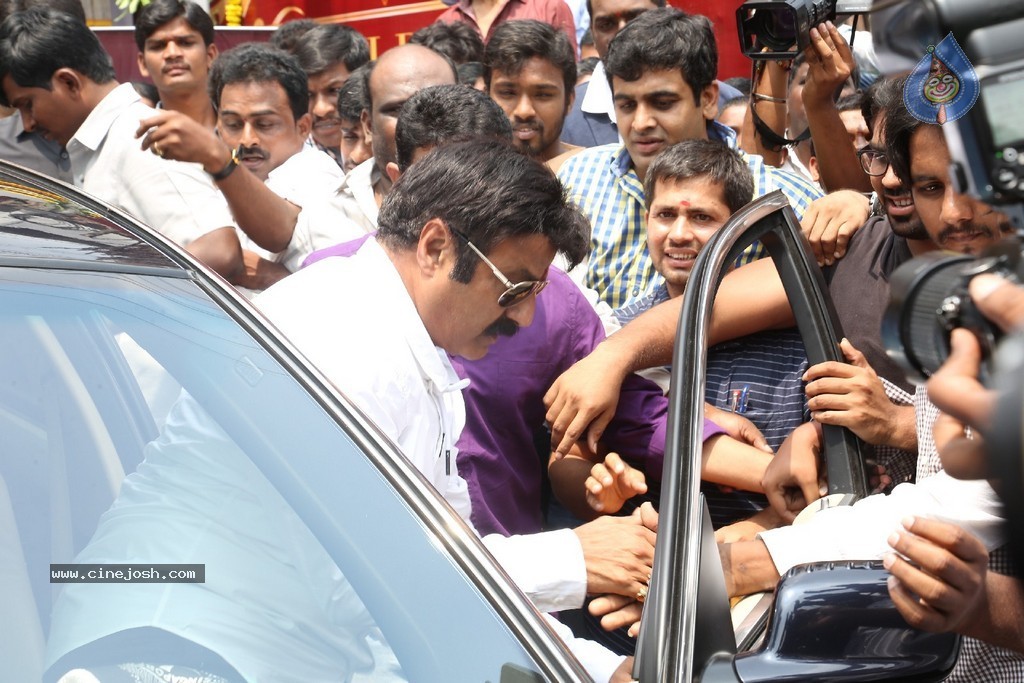 Balakrishna Launches Raju Gari Ruchulu - 153 / 304 photos