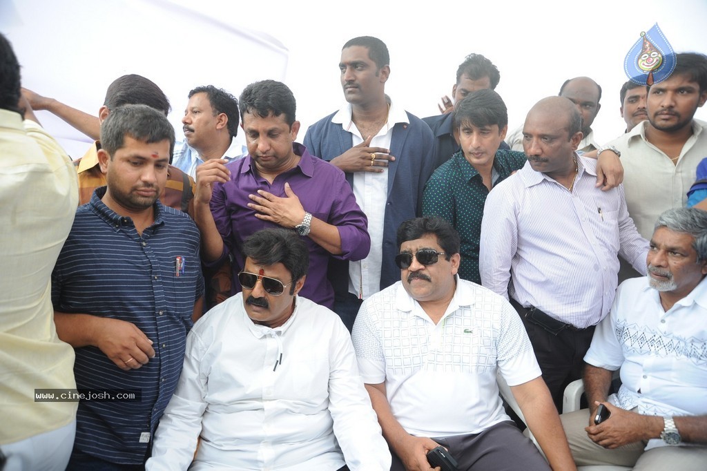 Balakrishna Launches Raju Gari Ruchulu - 229 / 304 photos