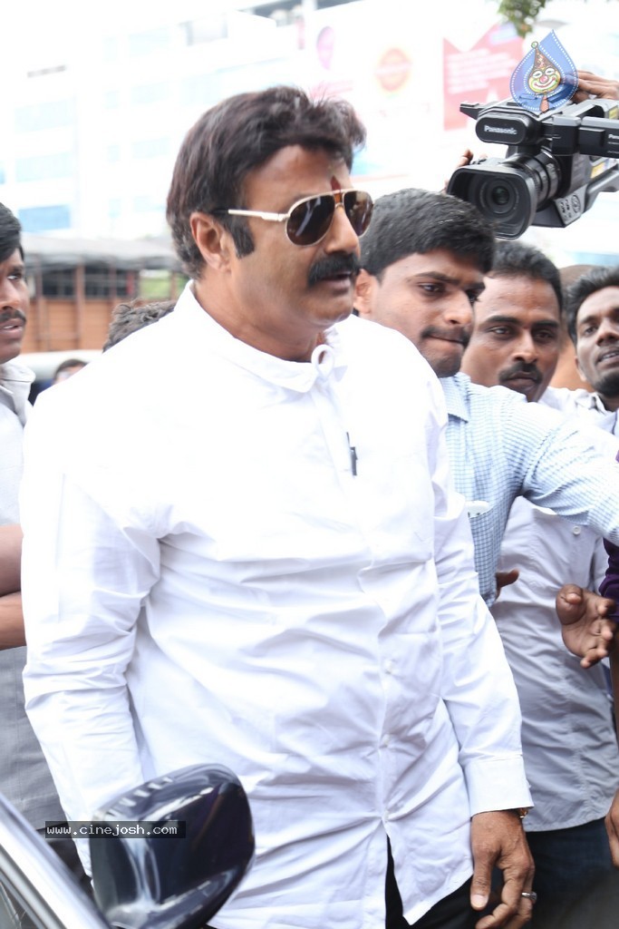 Balakrishna Launches Raju Gari Ruchulu - 251 / 304 photos