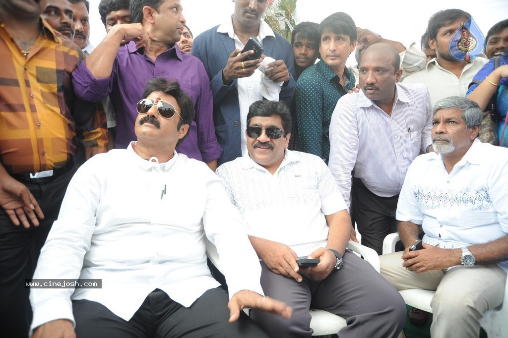 Balakrishna Launches Raju Gari Ruchulu - 294 / 304 photos