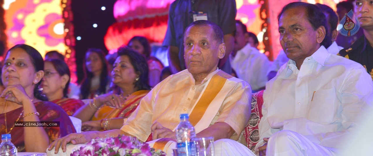 Bathukamma Festival at Tankbund - 22 / 36 photos