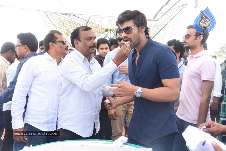 Bellamkonda Srinivas Birthday Celebrations - 26 / 58 photos