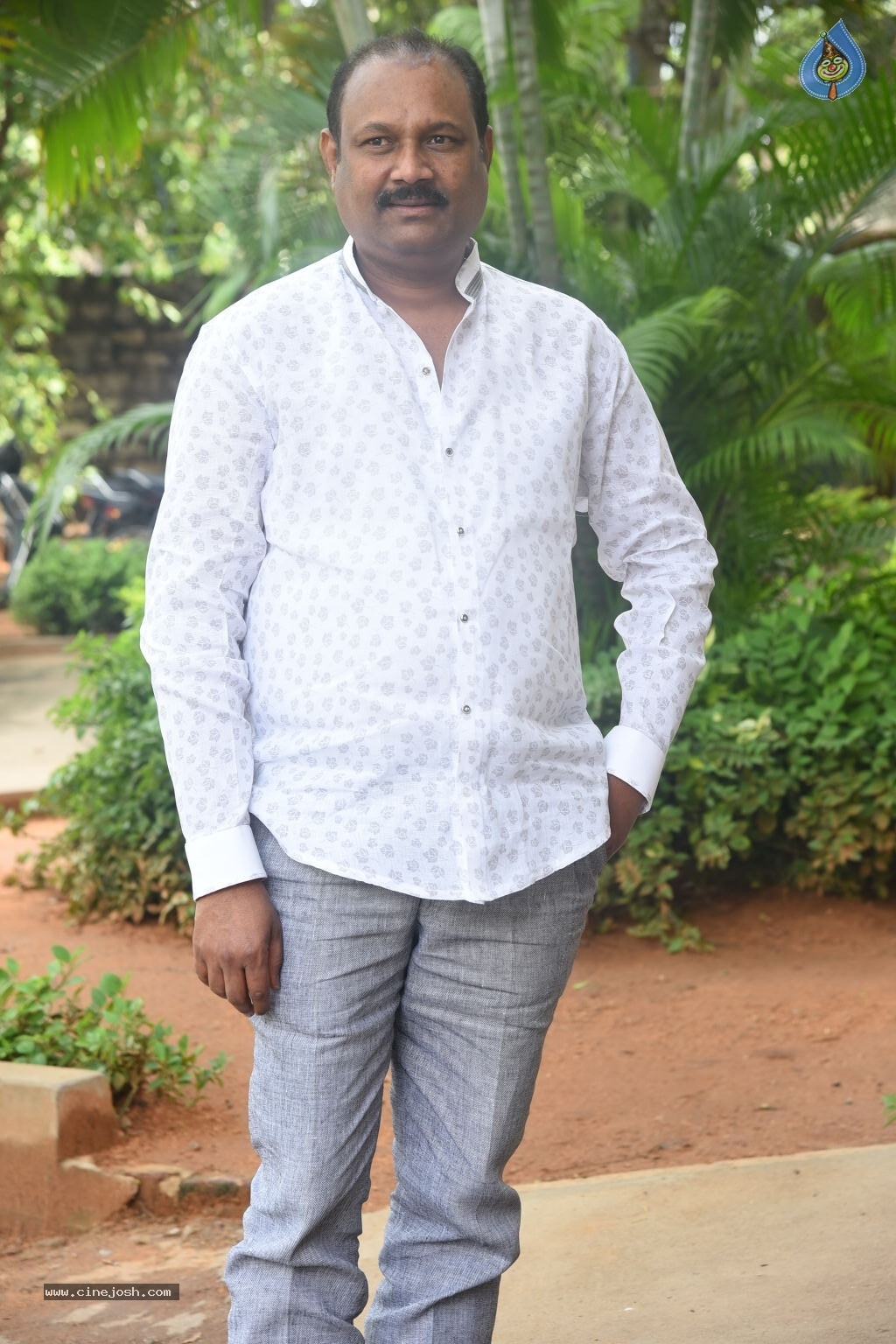 Bellamkonda Suresh Press Meet - 2 / 15 photos