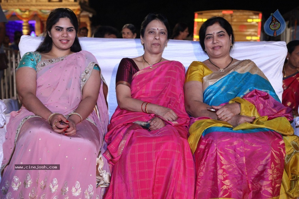 Bhakthi TV Koti Deepothsavam Day 13 - 8 / 62 photos