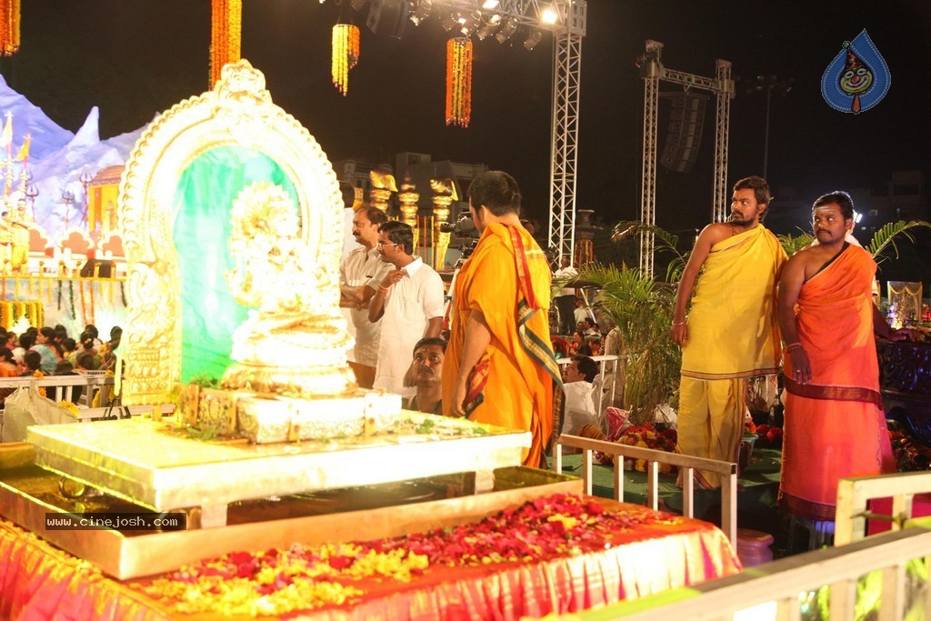 Bhakthi TV Koti Deepothsavam Day 15 - 62 / 148 photos