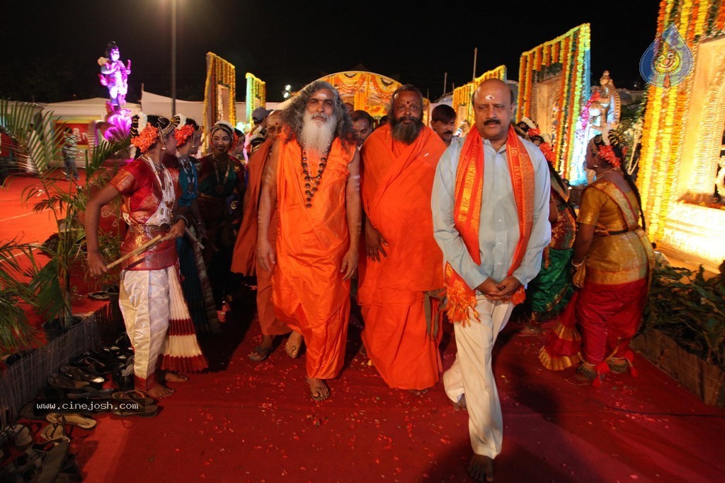 Bhakthi TV Koti Deepothsavam Day 15 - 98 / 148 photos