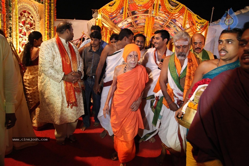 Bhakthi TV Koti Deepothsavam Day 15 - 99 / 148 photos