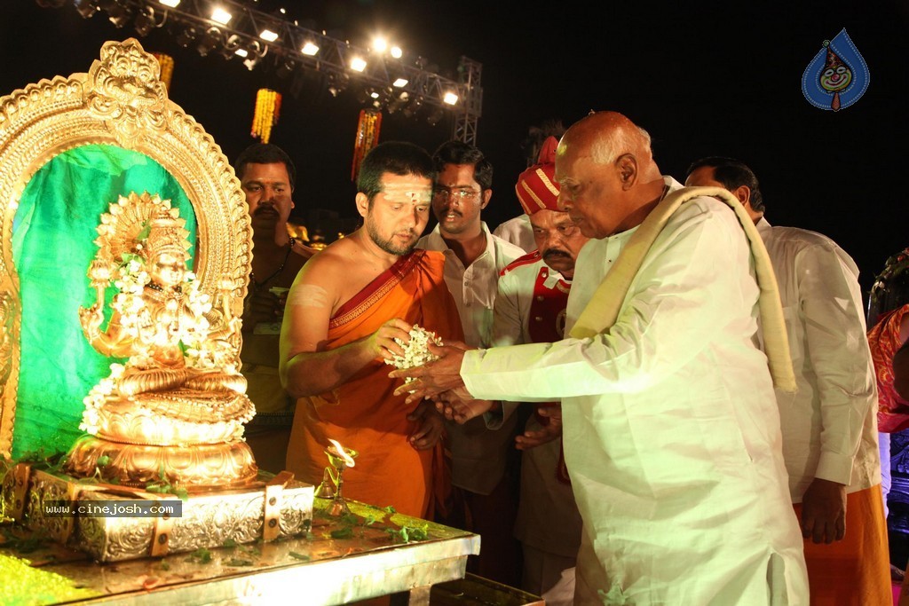 Bhakthi TV Koti Deepothsavam Day 15 - 130 / 148 photos