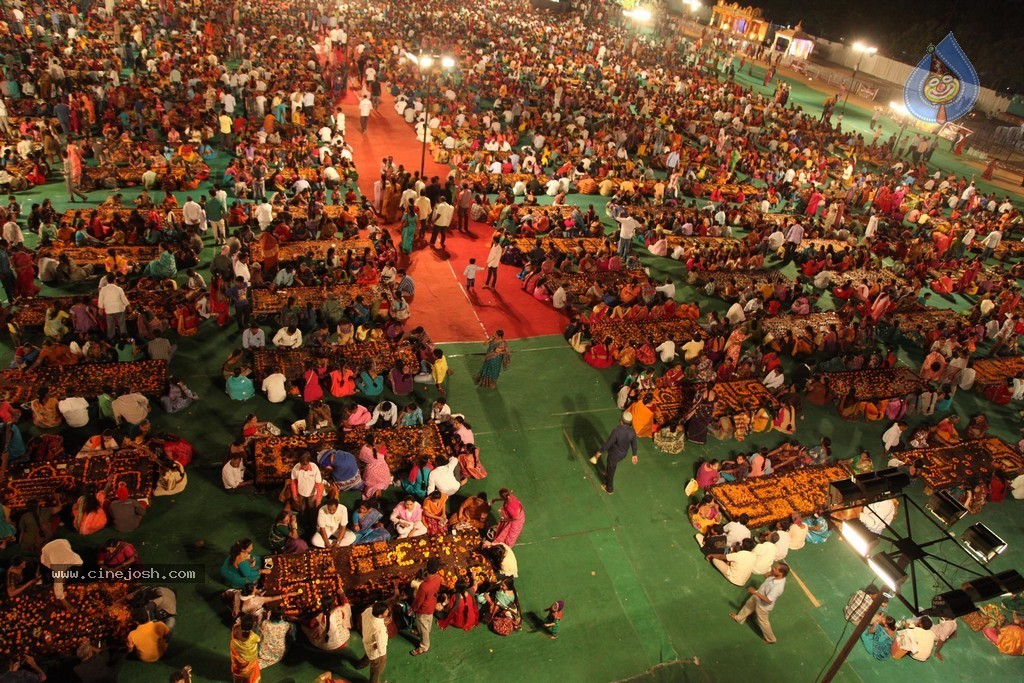 Bhakthi TV Koti Deepothsavam Day 15 - 141 / 148 photos