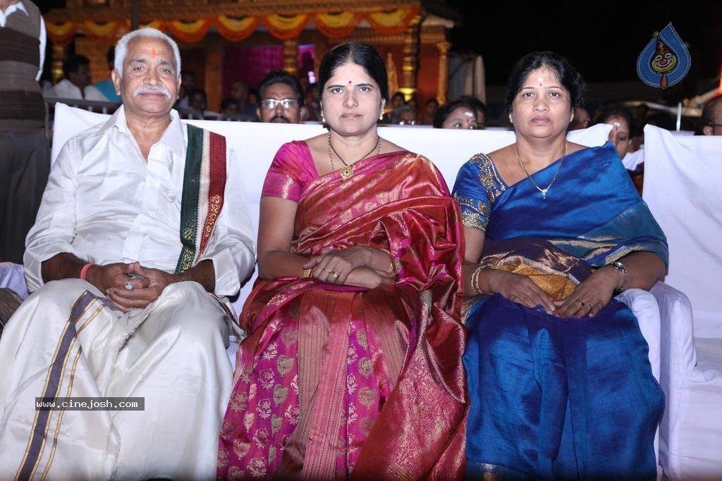 Bhakthi TV Koti Deepothsavam Day 15 - 146 / 148 photos