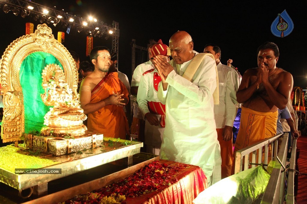 Bhakthi TV Koti Deepothsavam Day 15 - 148 / 148 photos