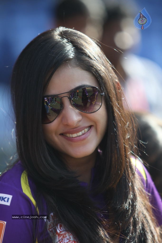 Bhojpuri Dabanggs Vs Bengal Tigers Match Photos  - 3 / 71 photos