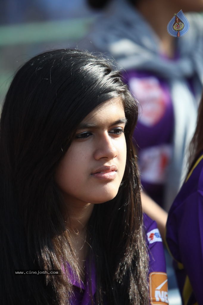 Bhojpuri Dabanggs Vs Bengal Tigers Match Photos  - 27 / 71 photos