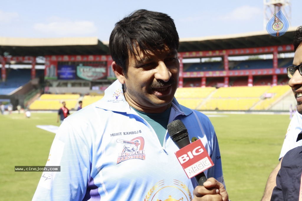 Bhojpuri Dabanggs Vs Bengal Tigers Match Photos  - 48 / 71 photos