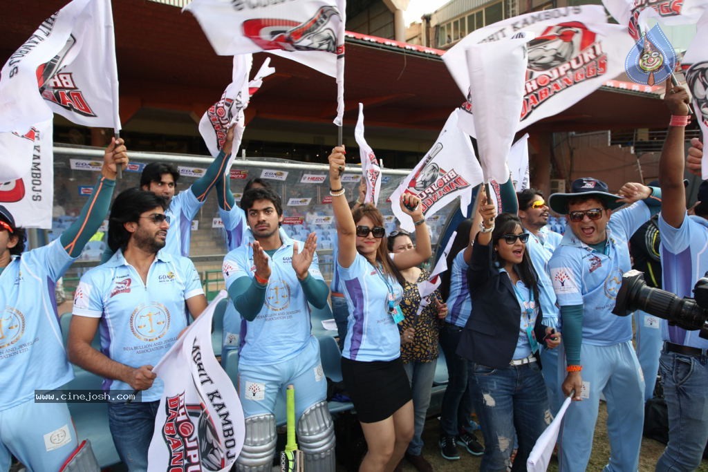 Bhojpuri Dabanggs Vs Bengal Tigers Match Photos  - 71 / 71 photos