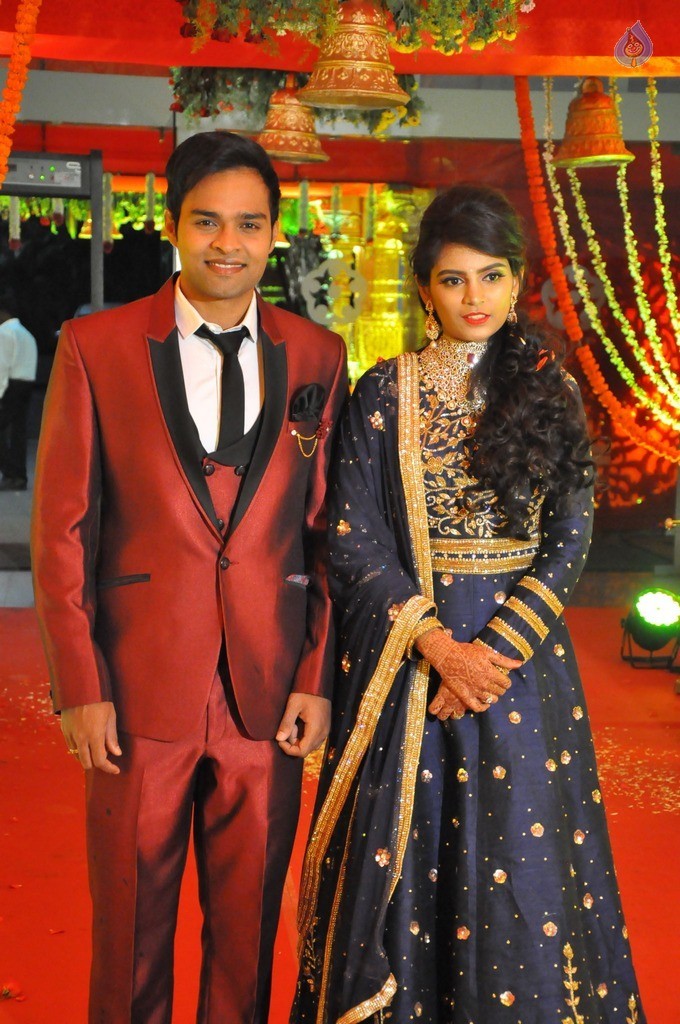 Bhuvan Sagar and Sindhusha Wedding Reception Photos - 39 / 124 photos