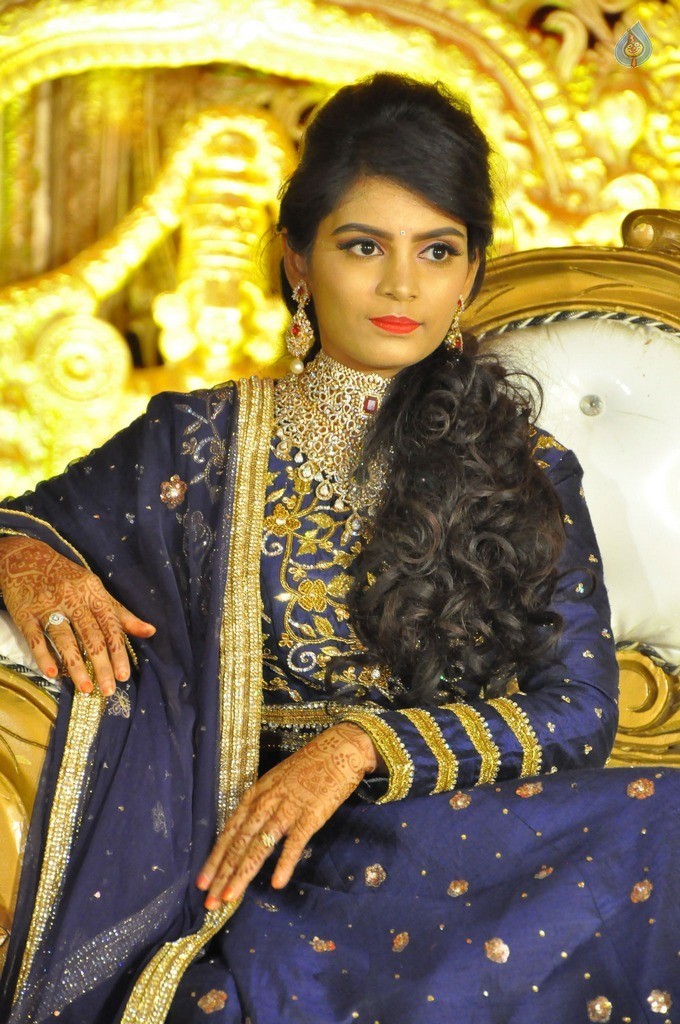 Bhuvan Sagar and Sindhusha Wedding Reception Photos - 88 / 124 photos