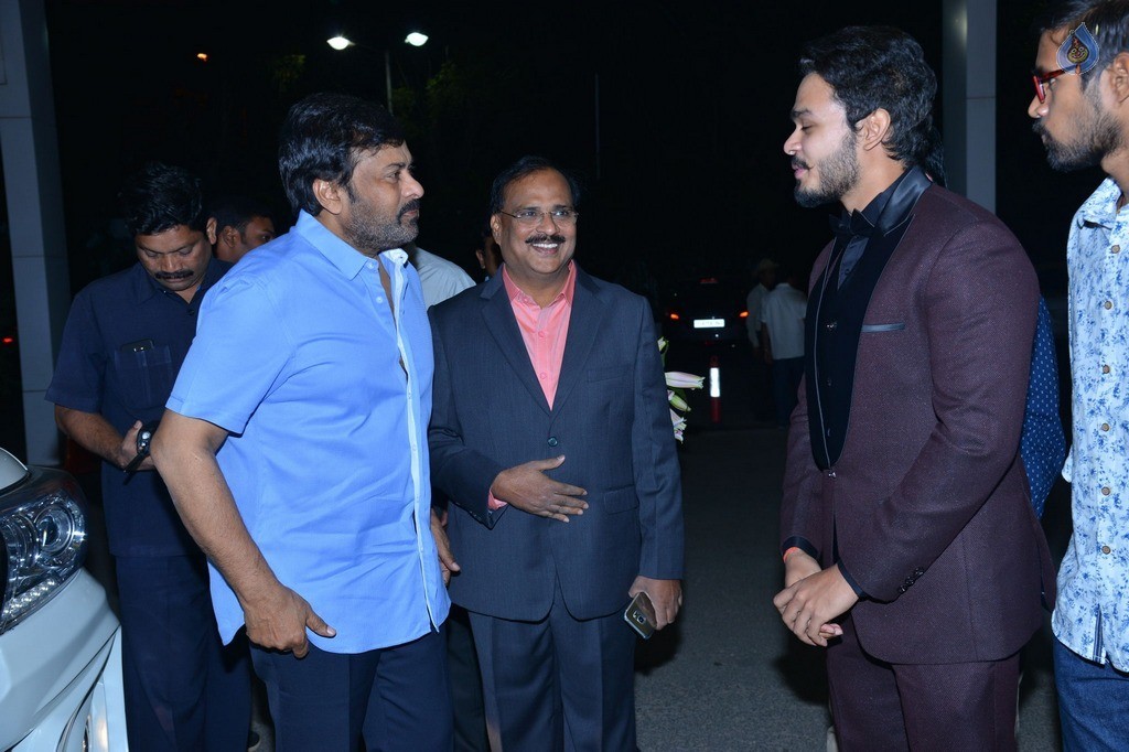 Bhuvan Sagar and Sindhusha Wedding Reception Photos - 91 / 124 photos