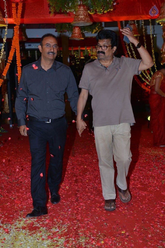 Bhuvan Sagar and Sindhusha Wedding Reception Photos - 103 / 124 photos