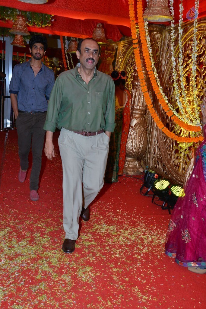 Bhuvan Sagar and Sindhusha Wedding Reception Photos - 111 / 124 photos