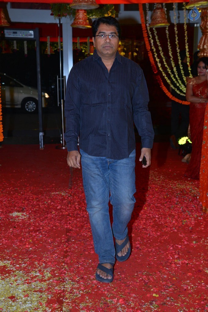 Bhuvan Sagar and Sindhusha Wedding Reception Photos - 122 / 124 photos