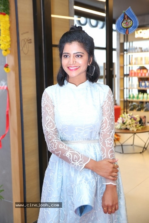 Bigg Boss Celebs at Salon Hair Crush Launch - 47 / 50 photos