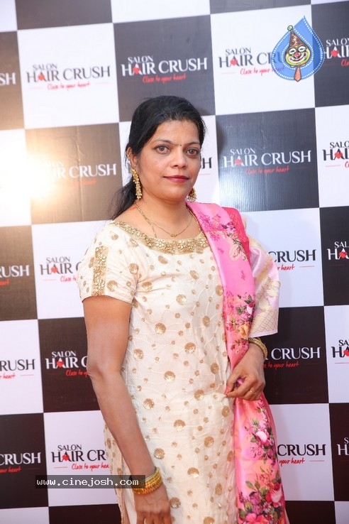 Bigg Boss Celebs at Salon Hair Crush Launch - 49 / 50 photos
