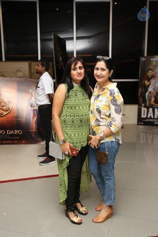 Bisket 128th Screening Sultan Movie Photos - 42 / 100 photos