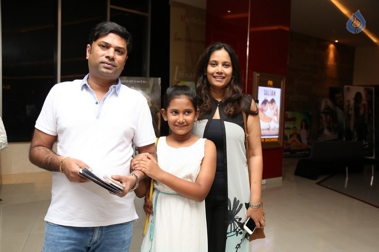 Bisket 128th Screening Sultan Movie Photos - 85 / 100 photos