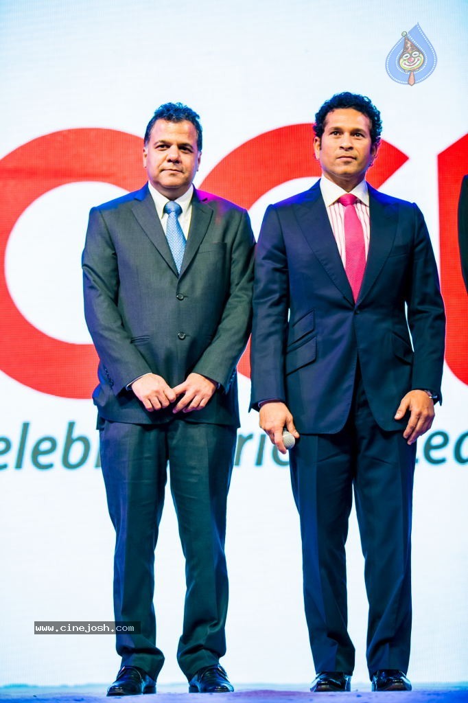 Bolly n South Celebs at CCL Season 4 Launch 02 - 82 / 152 photos