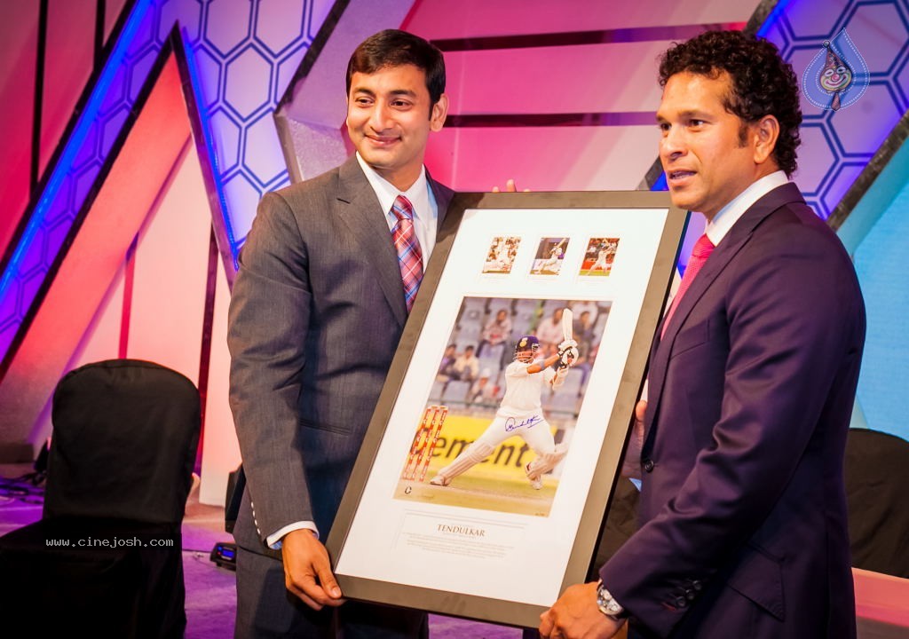 Bolly n South Celebs at CCL Season 4 Launch 02 - 88 / 152 photos