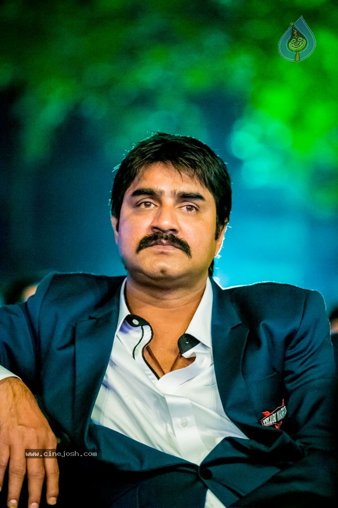 Bolly n South Celebs at CCL Season 4 Launch 02 - 92 / 152 photos