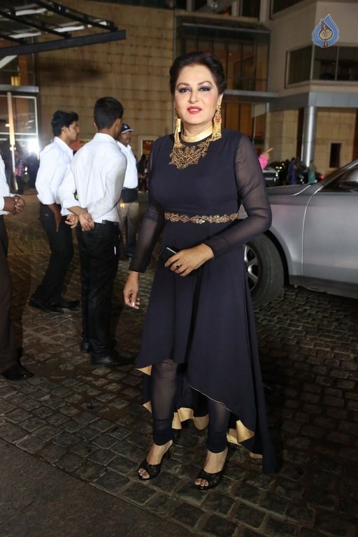 Britannia Filmfare Awards 2016 Photos 2 - 7 / 82 photos