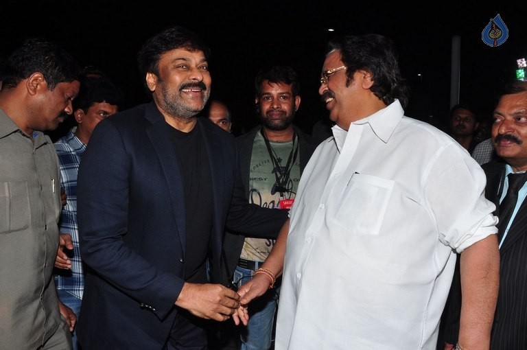 Britannia Filmfare Awards 2016 Photos 4 - 9 / 61 photos