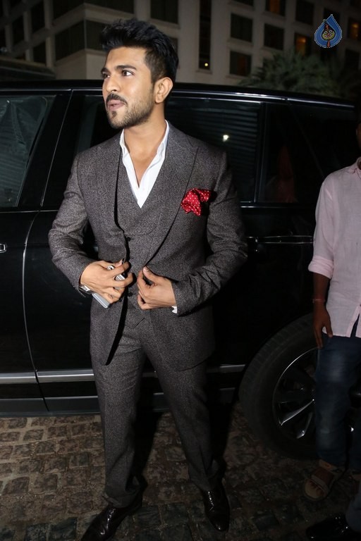 Britannia Filmfare Awards 2016 Photos 4 - 15 / 61 photos