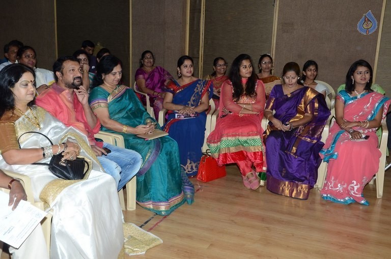 Bullithera Mahila Siromani Awards 2016 - 9 / 32 photos