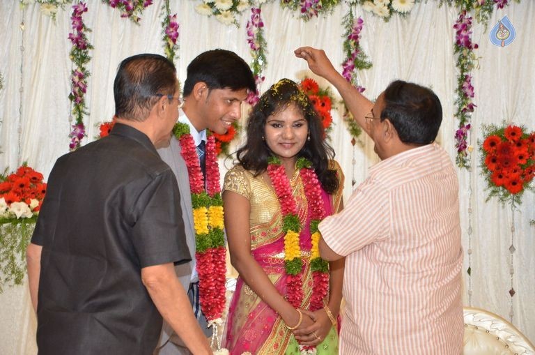 Cameraman Navakanth Son Sumanth Wedding Reception - 59 / 134 photos