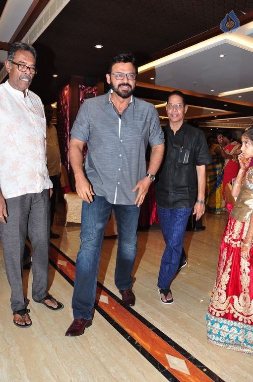 Cameraman Navakanth Son Sumanth Wedding Reception - 101 / 134 photos