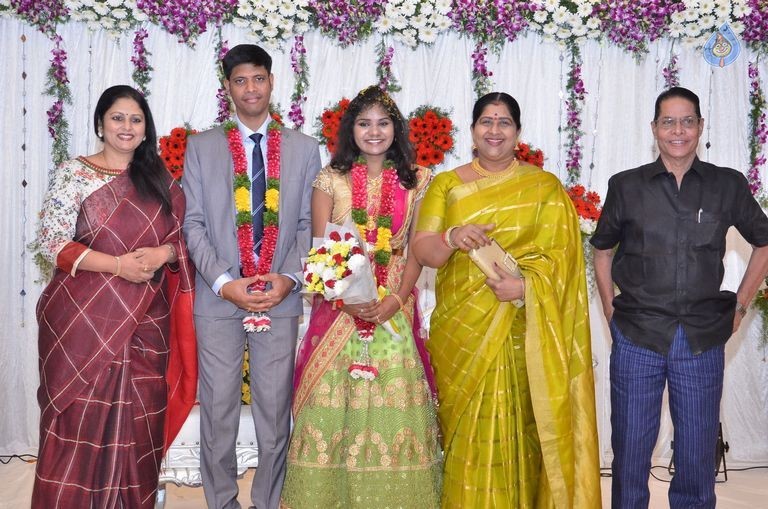 Cameraman Navakanth Son Sumanth Wedding Reception - 107 / 134 photos