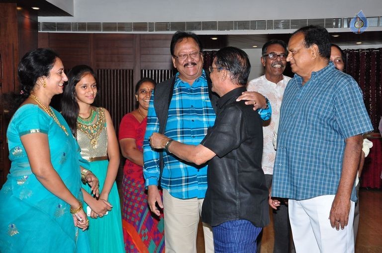 Cameraman Navakanth Son Sumanth Wedding Reception - 120 / 134 photos