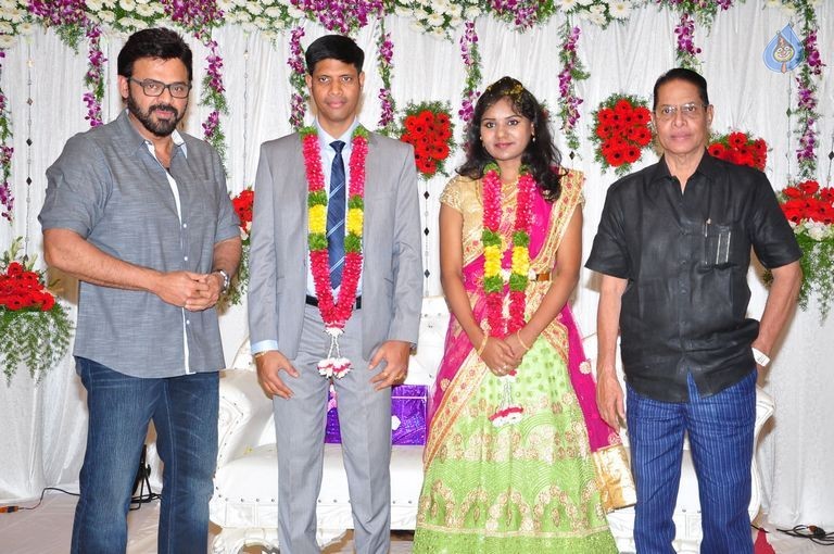 Cameraman Navakanth Son Sumanth Wedding Reception - 124 / 134 photos