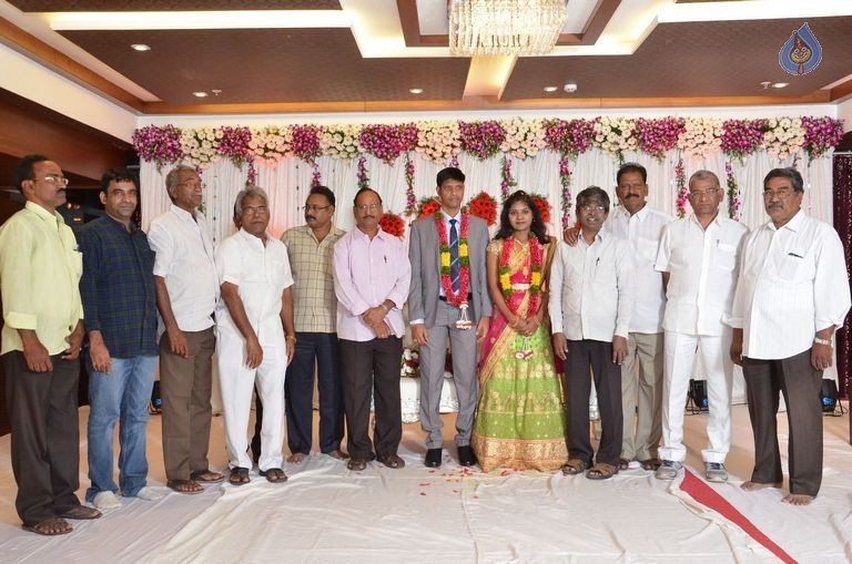 Cameraman Navakanth Son Sumanth Wedding Reception - 125 / 134 photos
