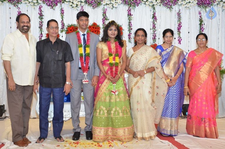 Cameraman Navakanth Son Sumanth Wedding Reception - 129 / 134 photos