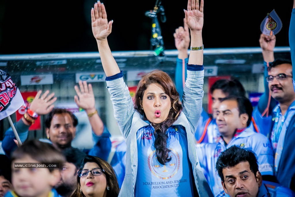 CCL4 Bhojpuri Dabanggs Vs Chennai Rhinos Match Photos - 5 / 168 photos