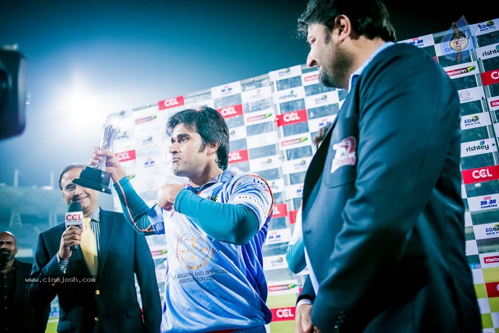 CCL4 Bhojpuri Dabanggs Vs Chennai Rhinos Match Photos - 12 / 168 photos