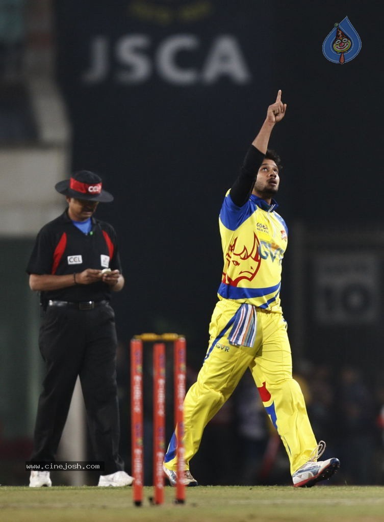 CCL4 Bhojpuri Dabanggs Vs Chennai Rhinos Match Photos - 17 / 168 photos