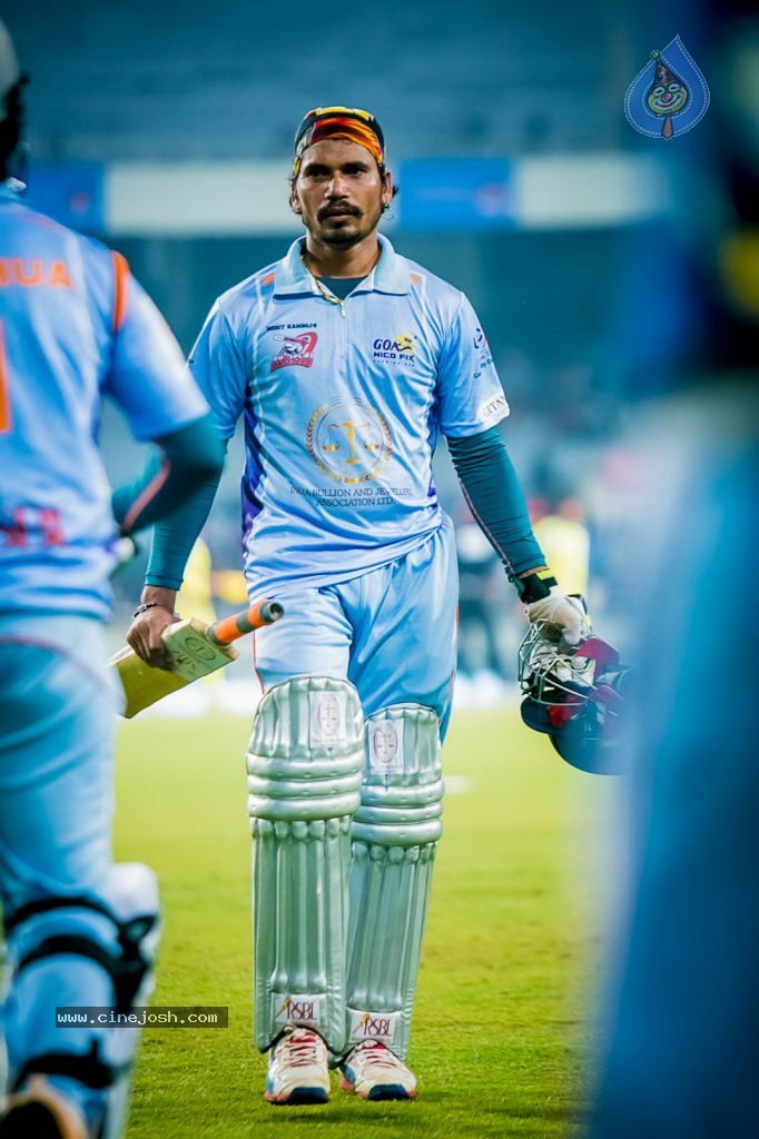 CCL4 Bhojpuri Dabanggs Vs Chennai Rhinos Match Photos - 21 / 168 photos