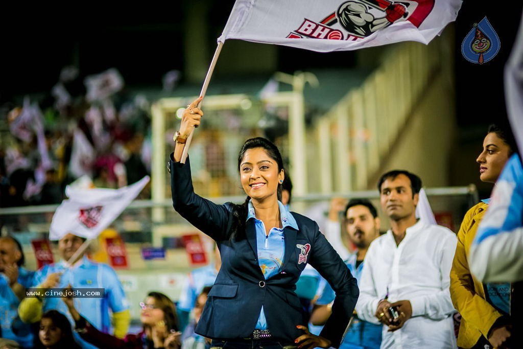 CCL4 Bhojpuri Dabanggs Vs Chennai Rhinos Match Photos - 45 / 168 photos